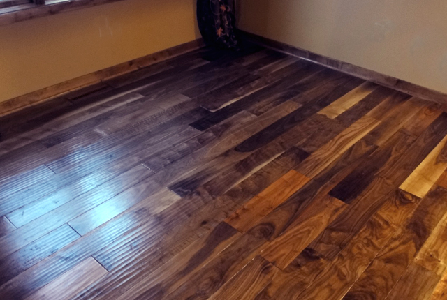 Black Walnut Engineered Handscraped 1159b