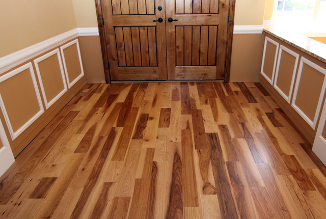 Hickory Hardwood Floor 3386a